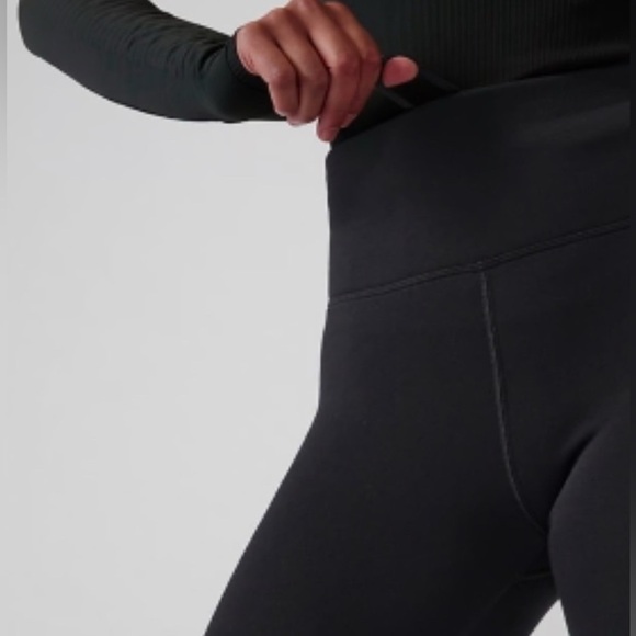NWT Athleta Altitude Black Tight in Polartec Powerstretch size 1X - Picture 8 of 13